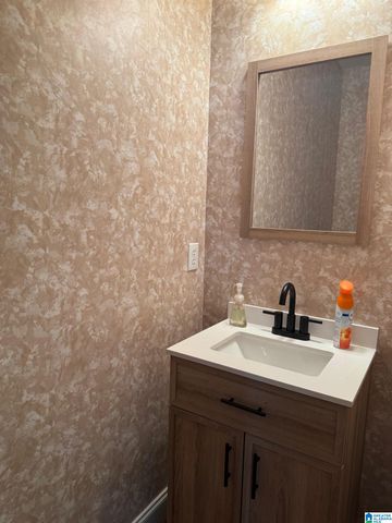 394 HOLLAND LAKES DRIVE, Pelham, AL 35124