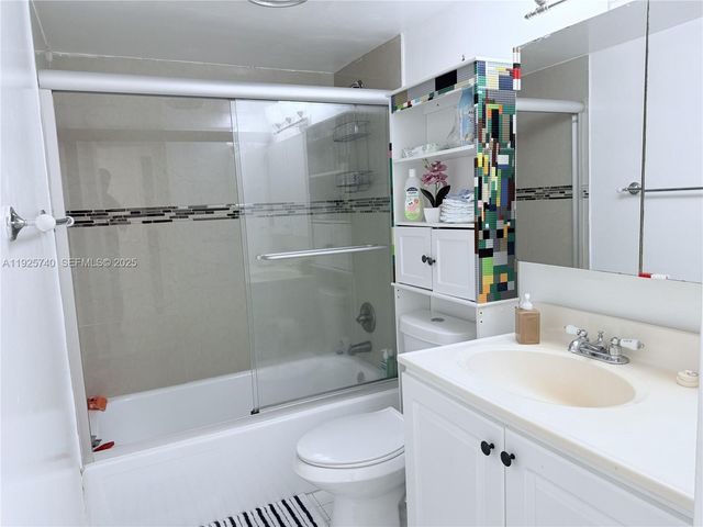 401 Golden Isles Dr 512, Hallandale Beach, FL 33009