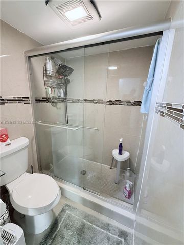 401 Golden Isles Dr 512, Hallandale Beach, FL 33009