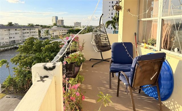 401 Golden Isles Dr 512, Hallandale Beach, FL 33009