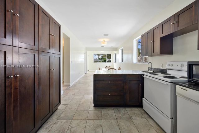 8861 SW 127th Terrace -, Miami, FL 33176
