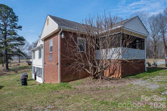 3325 Fairview Drive, Gastonia, NC 28052
