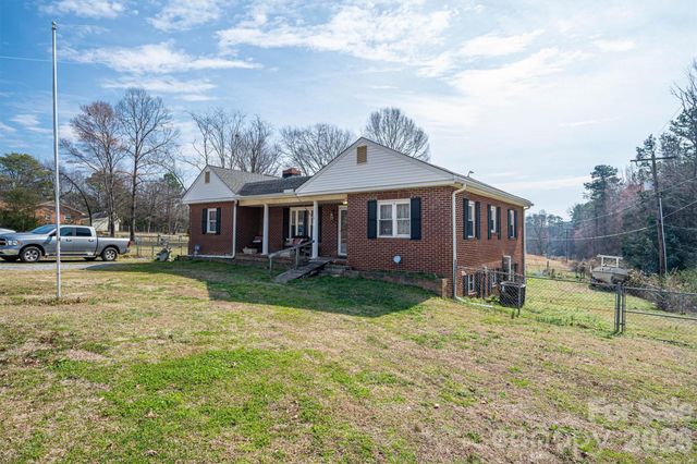 3325 Fairview Drive, Gastonia, NC 28052