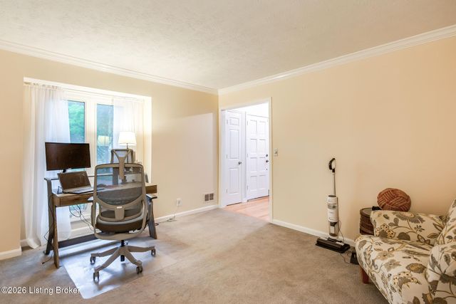 12006 Hillrose Cir, Louisville, KY 40243