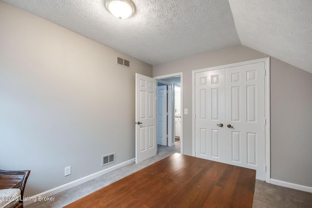 12006 Hillrose Cir, Louisville, KY 40243