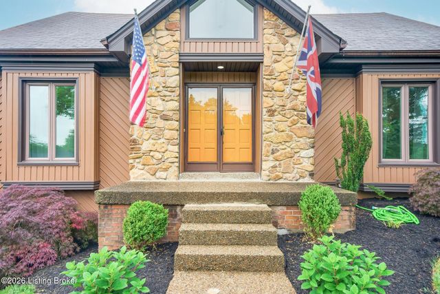 12006 Hillrose Cir, Louisville, KY 40243