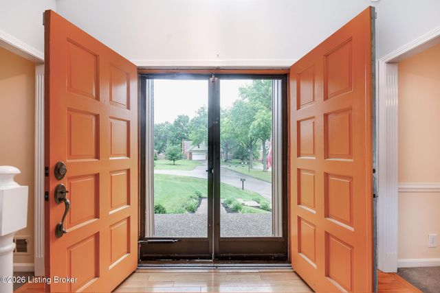 12006 Hillrose Cir, Louisville, KY 40243