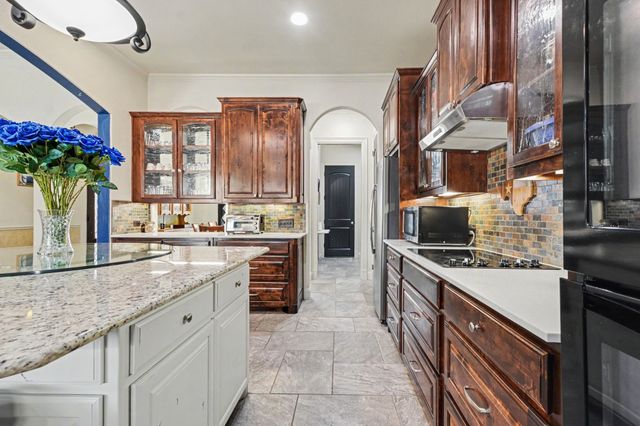 11029 Hawkins Home Boulevard, Benbrook, TX 76126