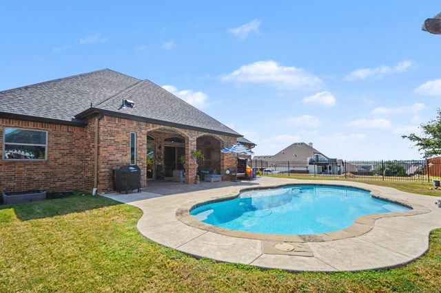 11029 Hawkins Home Boulevard, Benbrook, TX 76126