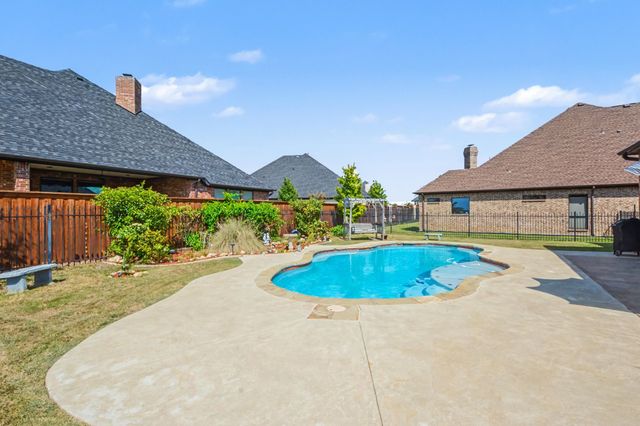 11029 Hawkins Home Boulevard, Benbrook, TX 76126