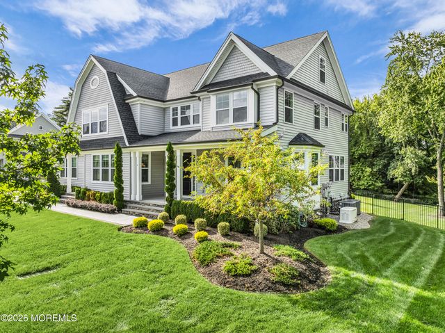 4 Captiva Lane, Morganville, NJ 07751