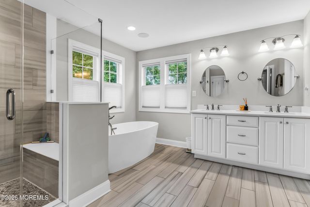 4 Captiva Lane, Morganville, NJ 07751