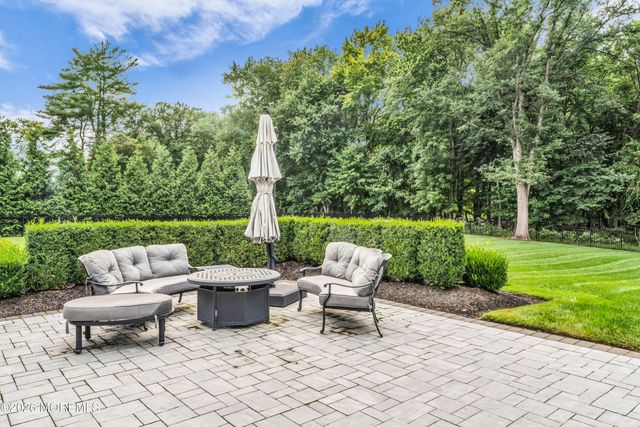 4 Captiva Lane, Morganville, NJ 07751