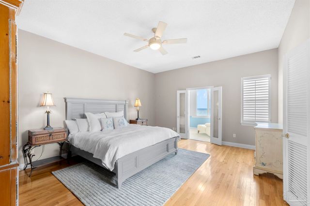 525 Windrose Cir, Pensacola, FL 32507