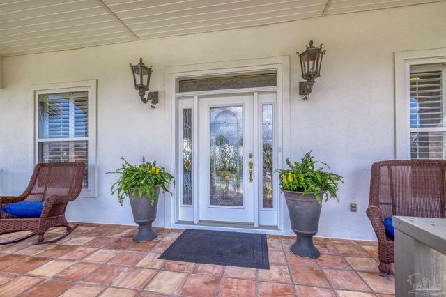 525 Windrose Cir, Pensacola, FL 32507