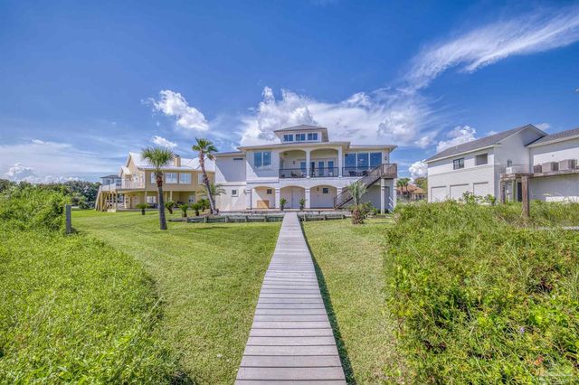 525 Windrose Cir, Pensacola, FL 32507