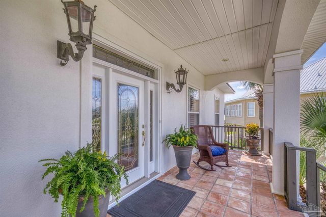 525 Windrose Cir, Pensacola, FL 32507