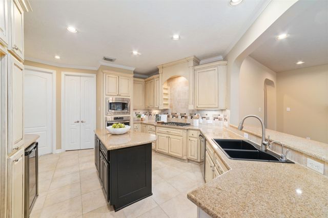 13212 Misty Sage Drive, Conroe, TX 77302