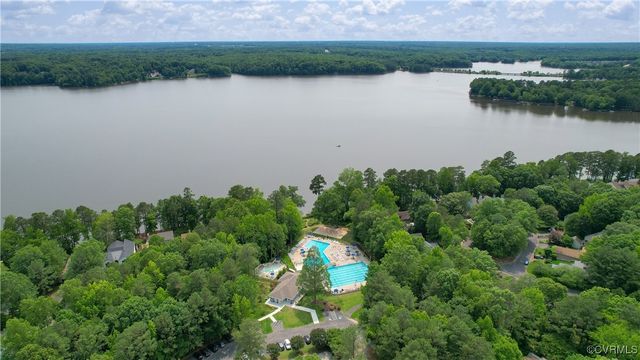 13917 Barnes Spring Rd, Midlothian, VA 23112