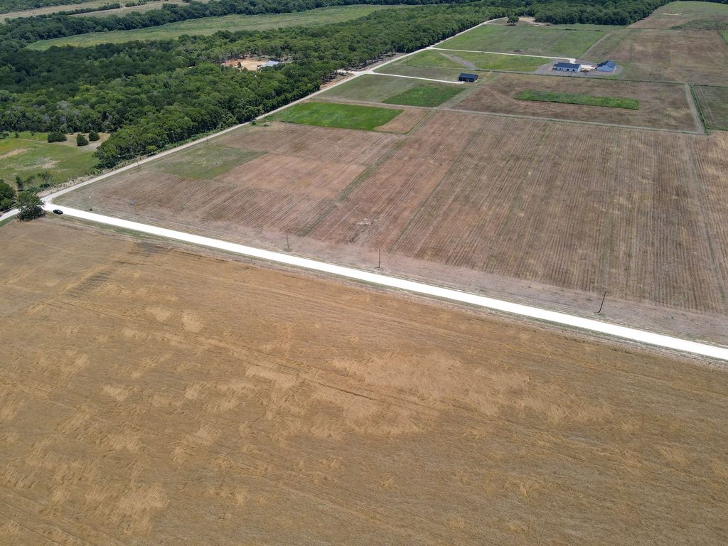 9117 County Road 101A, Grandview, TX 76050