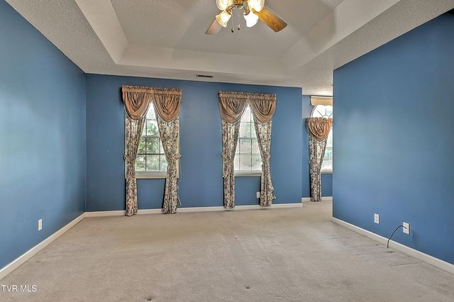 121 Quail Heights Court, Kingsport, TN 37663