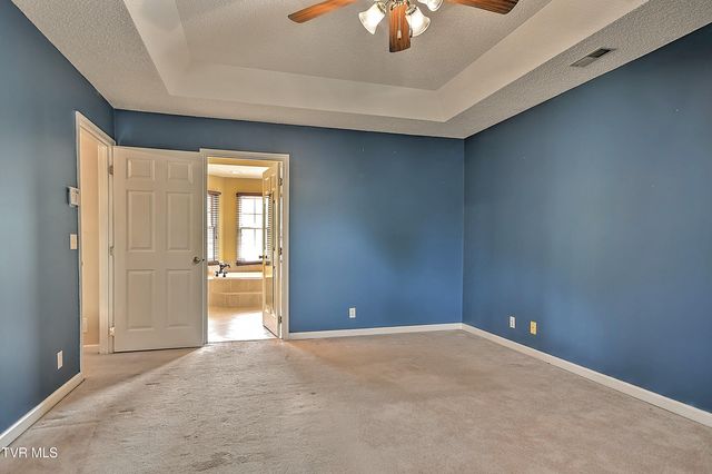 121 Quail Heights Court, Kingsport, TN 37663