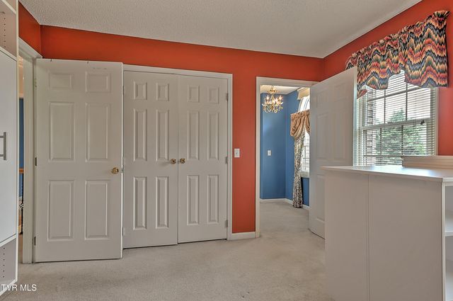 121 Quail Heights Court, Kingsport, TN 37663