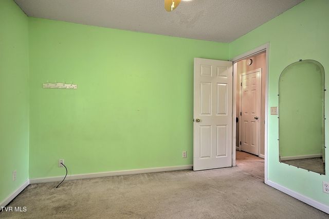 121 Quail Heights Court, Kingsport, TN 37663