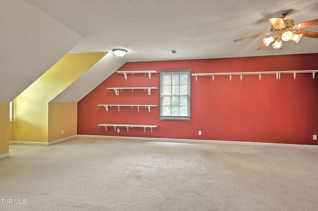 121 Quail Heights Court, Kingsport, TN 37663