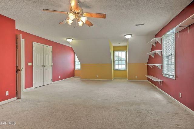 121 Quail Heights Court, Kingsport, TN 37663