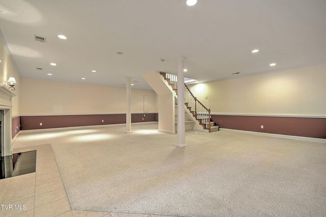 121 Quail Heights Court, Kingsport, TN 37663
