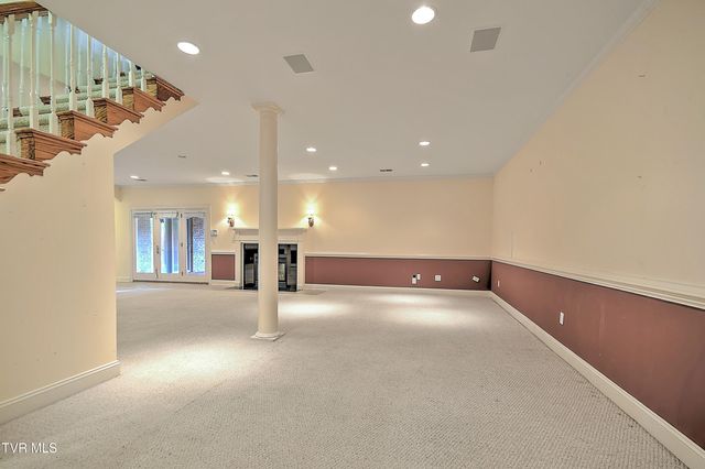 121 Quail Heights Court, Kingsport, TN 37663
