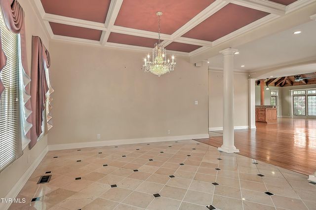121 Quail Heights Court, Kingsport, TN 37663