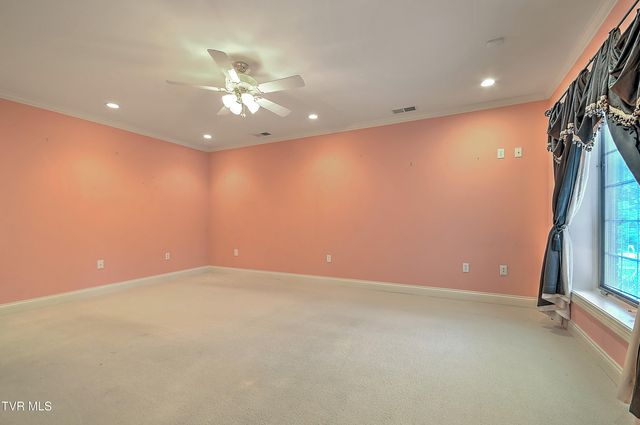 121 Quail Heights Court, Kingsport, TN 37663