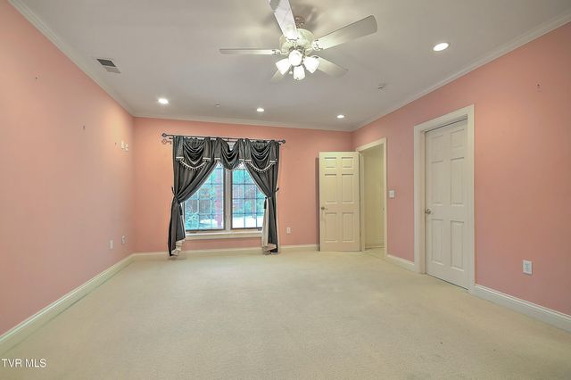 121 Quail Heights Court, Kingsport, TN 37663