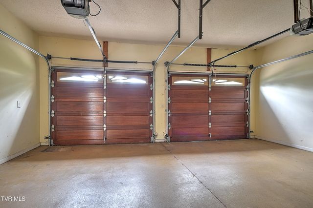 121 Quail Heights Court, Kingsport, TN 37663