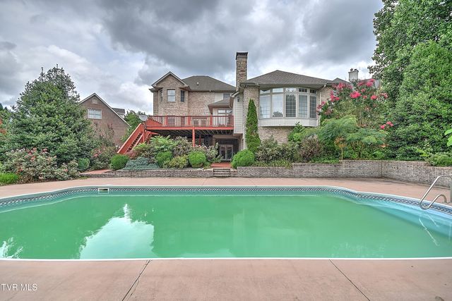 121 Quail Heights Court, Kingsport, TN 37663