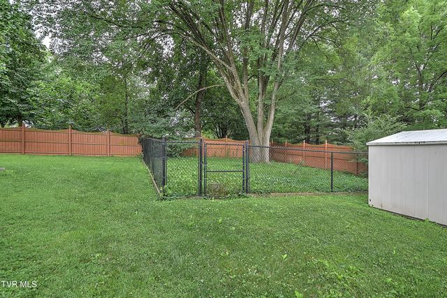 121 Quail Heights Court, Kingsport, TN 37663