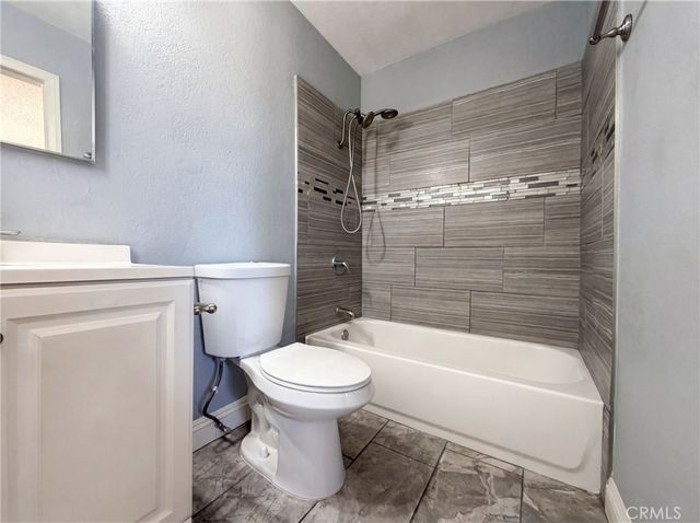 15929 La Verida, Victorville, CA 92395