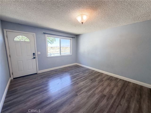 15929 La Verida, Victorville, CA 92395