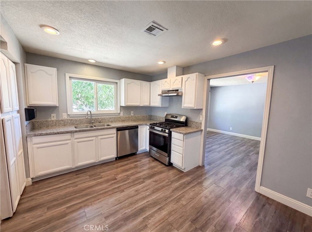 15929 La Verida, Victorville, CA 92395