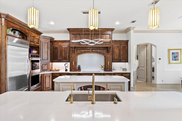 401 Wyndemere Boulevard, Heath, TX 75032