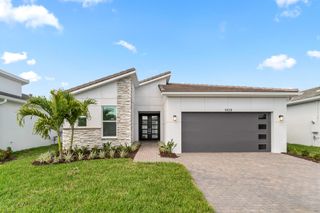 10128 SW Carnelian Street, Port St Lucie, FL 34987