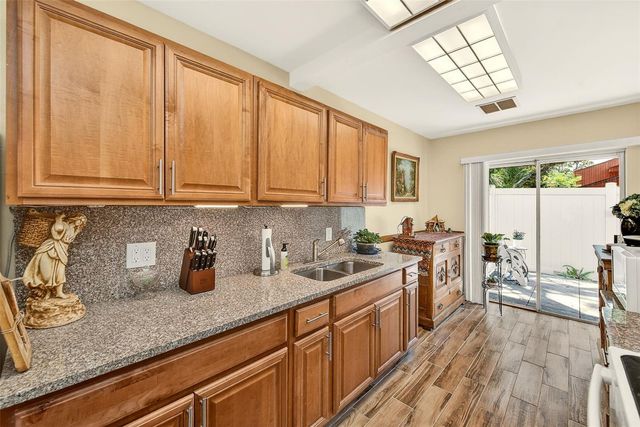 2064 SUNSET POINT ROAD 73, Clearwater, FL 33765