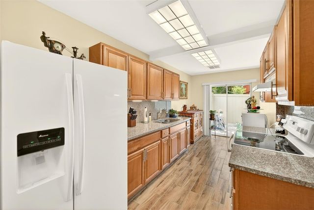 2064 SUNSET POINT ROAD 73, Clearwater, FL 33765