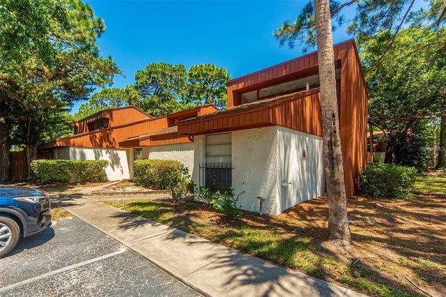 2064 SUNSET POINT ROAD 73, Clearwater, FL 33765