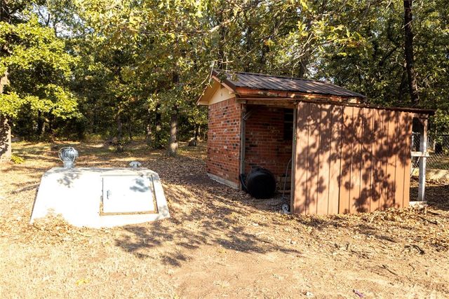 507 Whispering Oaks, Tecumseh, OK 74873