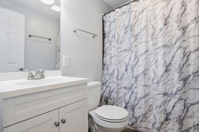 3185 LEHR DR, York, PA 17404