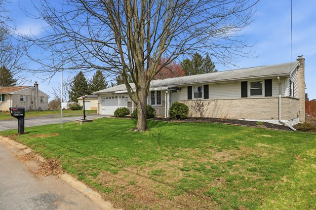 3185 LEHR DR, York, PA 17404