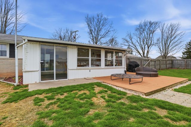 3185 LEHR DR, York, PA 17404